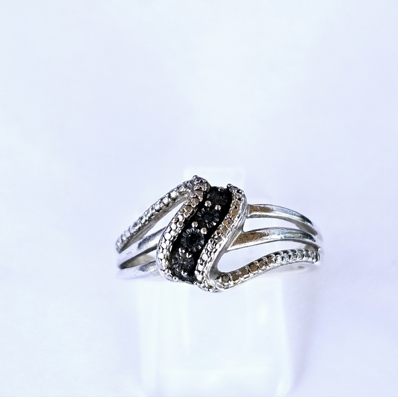 Genuine Kay Jewelers Black & White Diamond Ring. 💎 Size 6.5! - Picture 7 of 11